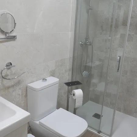 Apartament Serrano, 2-6 *